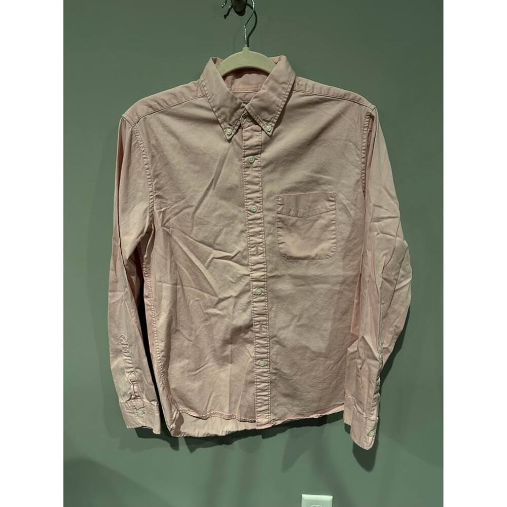 American Eagle Men's Button-Down. Size Small
